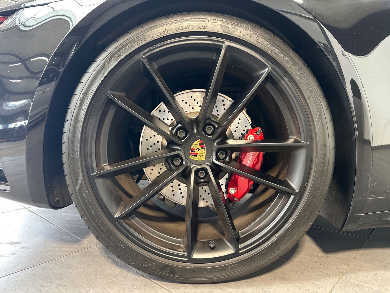 Fahrzeugabbildung Porsche 992 Carrera S NAV+LED+KAM+BOSE+SPORT-ABGAS