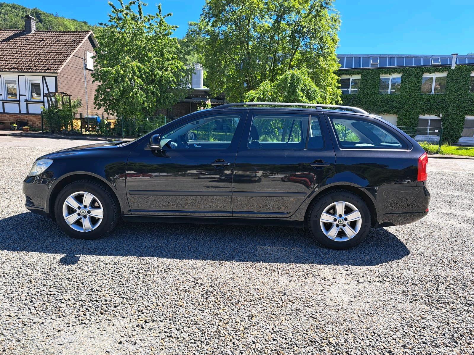 Skoda Octavia 2012 — photo 8