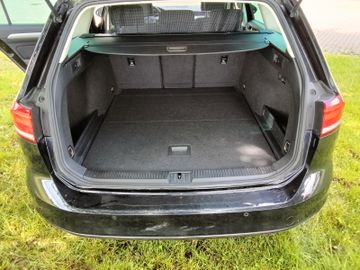 Volkswagen Passat Variant - 8