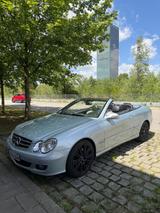 Mercedes-Benz CLK 350 AVANTGARDE V6 - gebrauchte Mercedes-Benz CLK 350 aus dem Jahr 2005