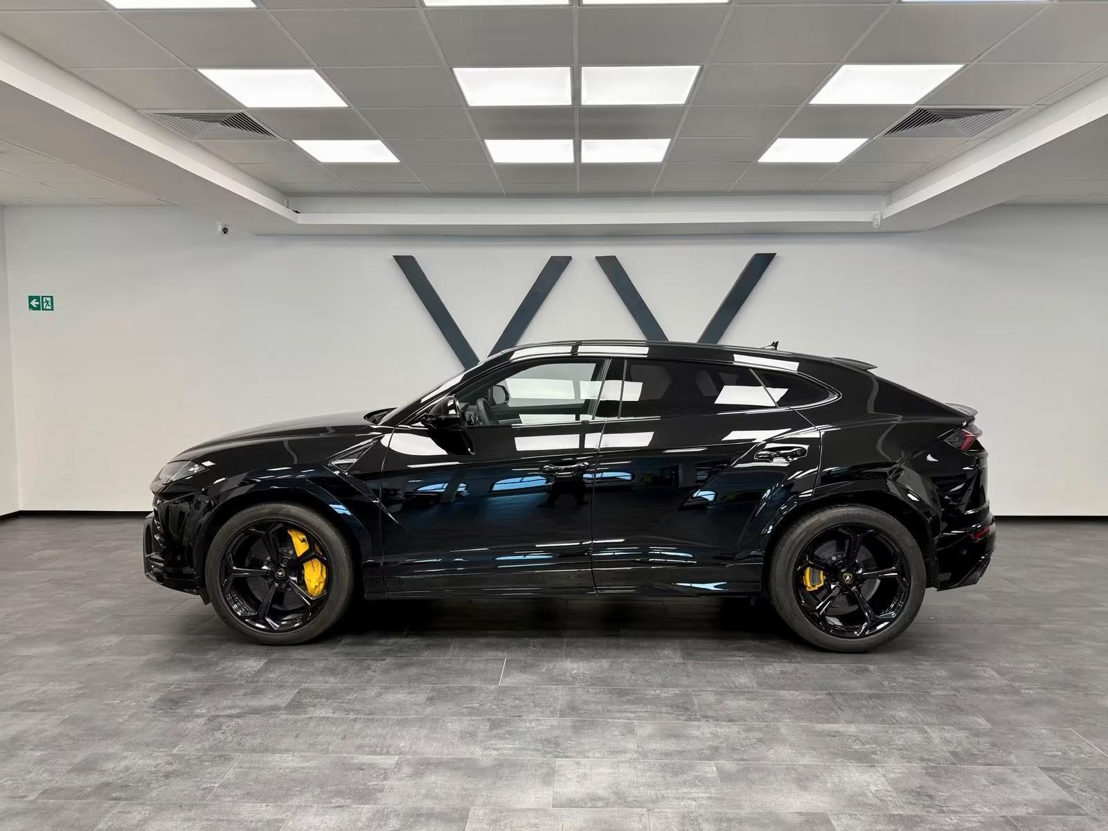 Lamborghini Urus,Voll,B&O,22"Zoll,Neue Inspektion, Garantie