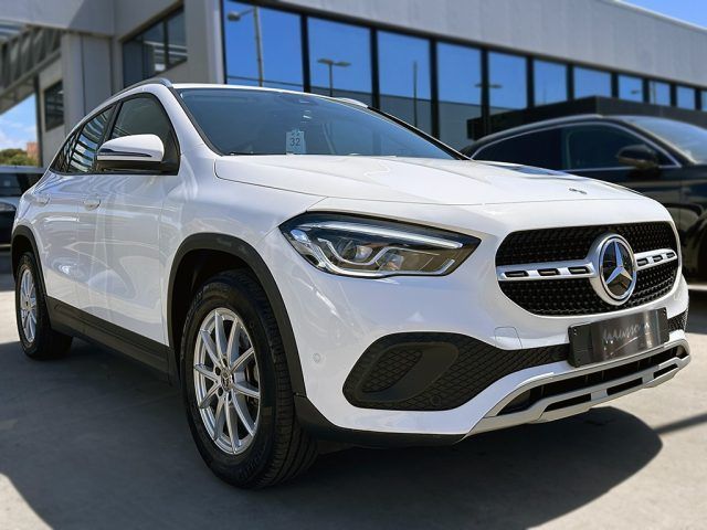 Mercedes-Benz MERCEDES-BENZ GLA 200 d Automatic Sport