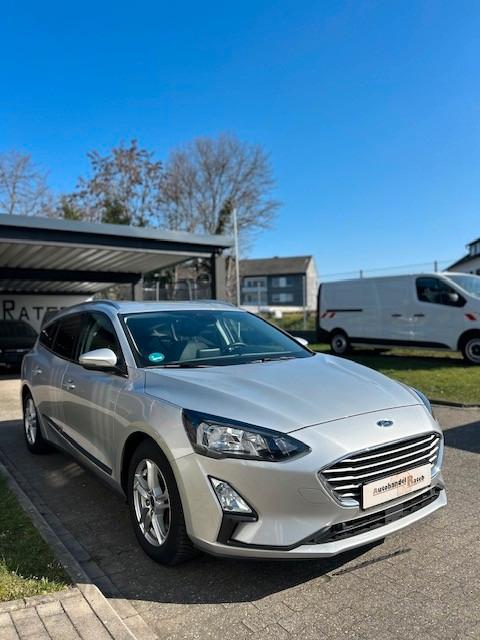 Ford Focus Cool&ConnectKomfort-Paket Navi LED APS AHK