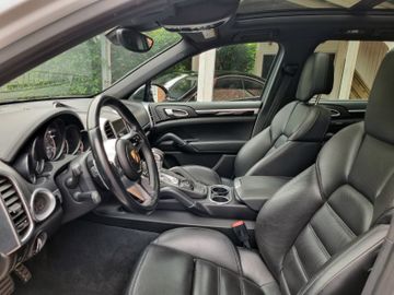 Porsche Cayenne - 10