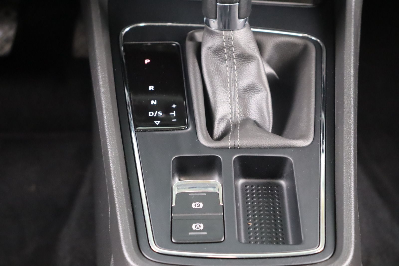Fahrzeugabbildung SEAT Leon ST Stylance * Navi * Sitzhzg. * RFK