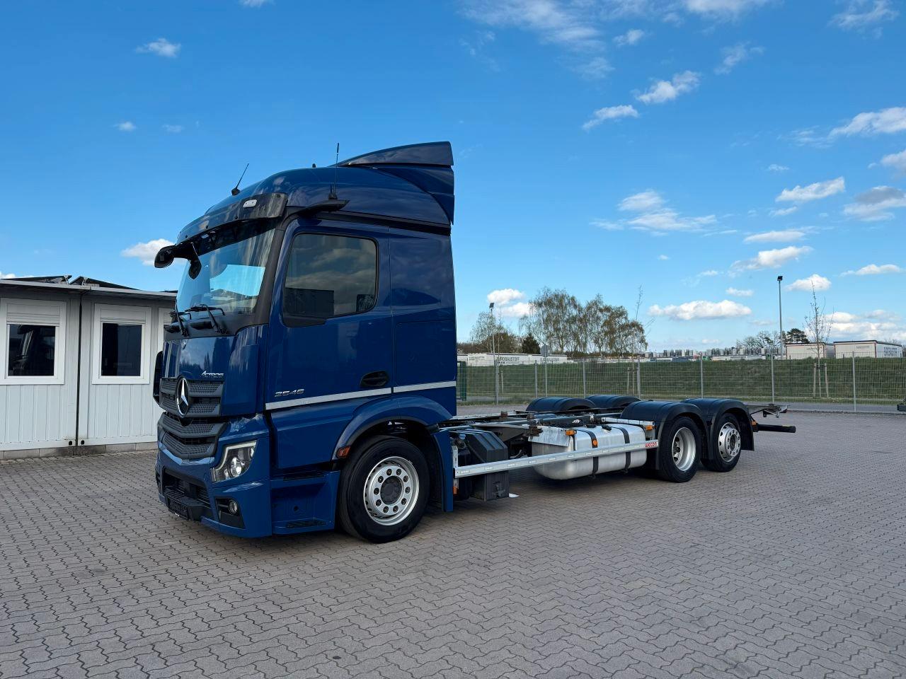 Mercedes-Benz Actros 2546 Jumbo BDF 7.82 Lenkachse