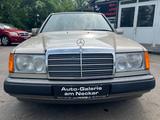 Mercedes-Benz E 260 Limo Automatik Klima Schiebedach 1 Hand - Mercedes-Benz E 260 Gebrauchtwagen