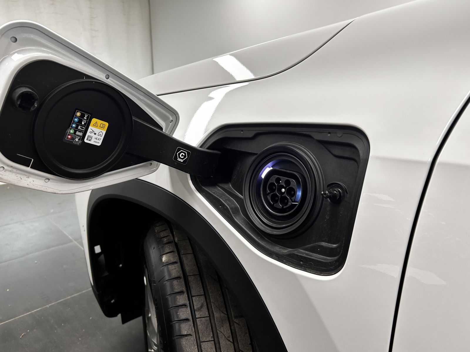BMW X1 xDrive25e Head-Up Da. Prof LED Komfortzg. Shz foto 11