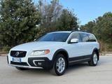 Volvo XC 70 XC70 D4 AWD Summum - Volvo C70 Kombi Gebrauchtwagen