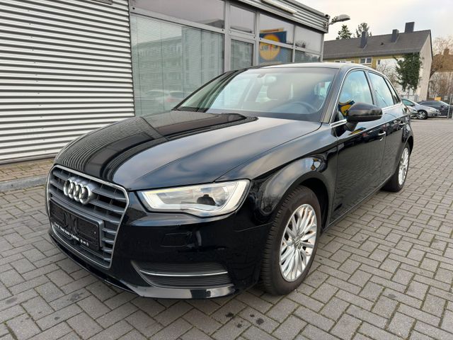 Audi A3 Sportback S-Tronic 2.0 TDI Ambiente