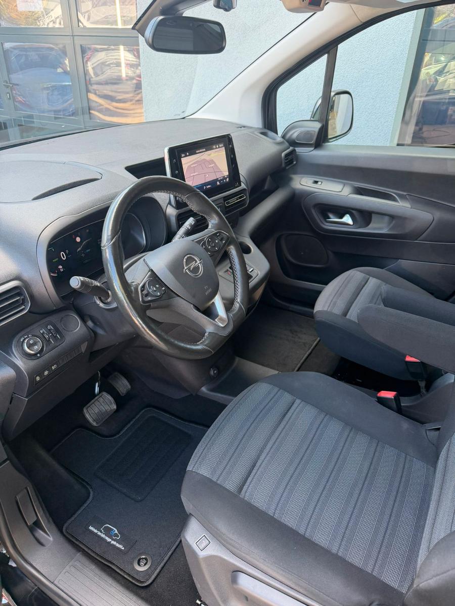 Opel Combo Elektro Behindertengerecht Rollstuhlrampe