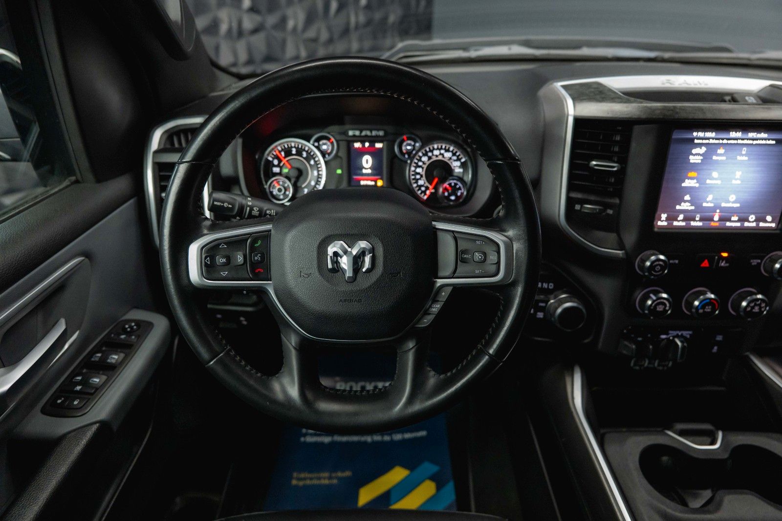 Fahrzeugabbildung Dodge RAM 5.7 V8 HEMI 4x4 OFFROAD Night Limited 19%