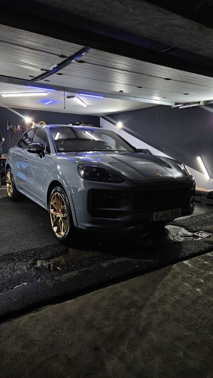 Image of Porsche Cayenne