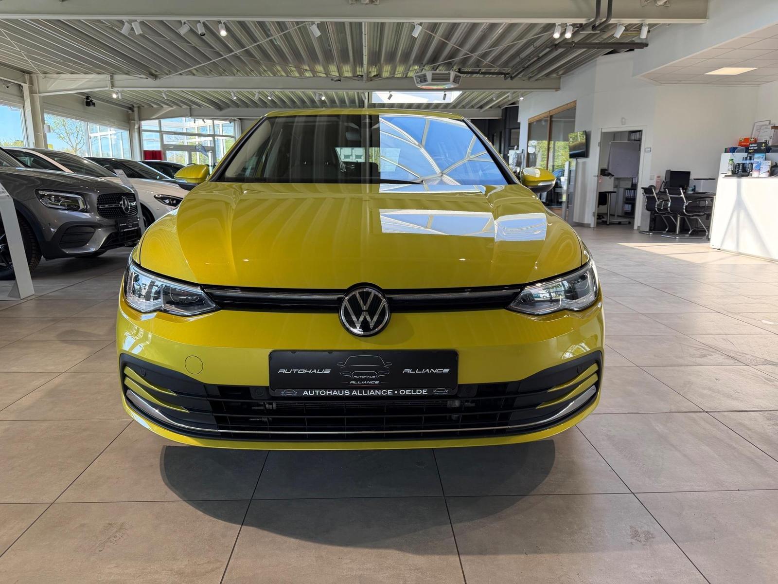 Volkswagen GolfVIII 1.4 eHybrid DSG Style * Matrix-LED *