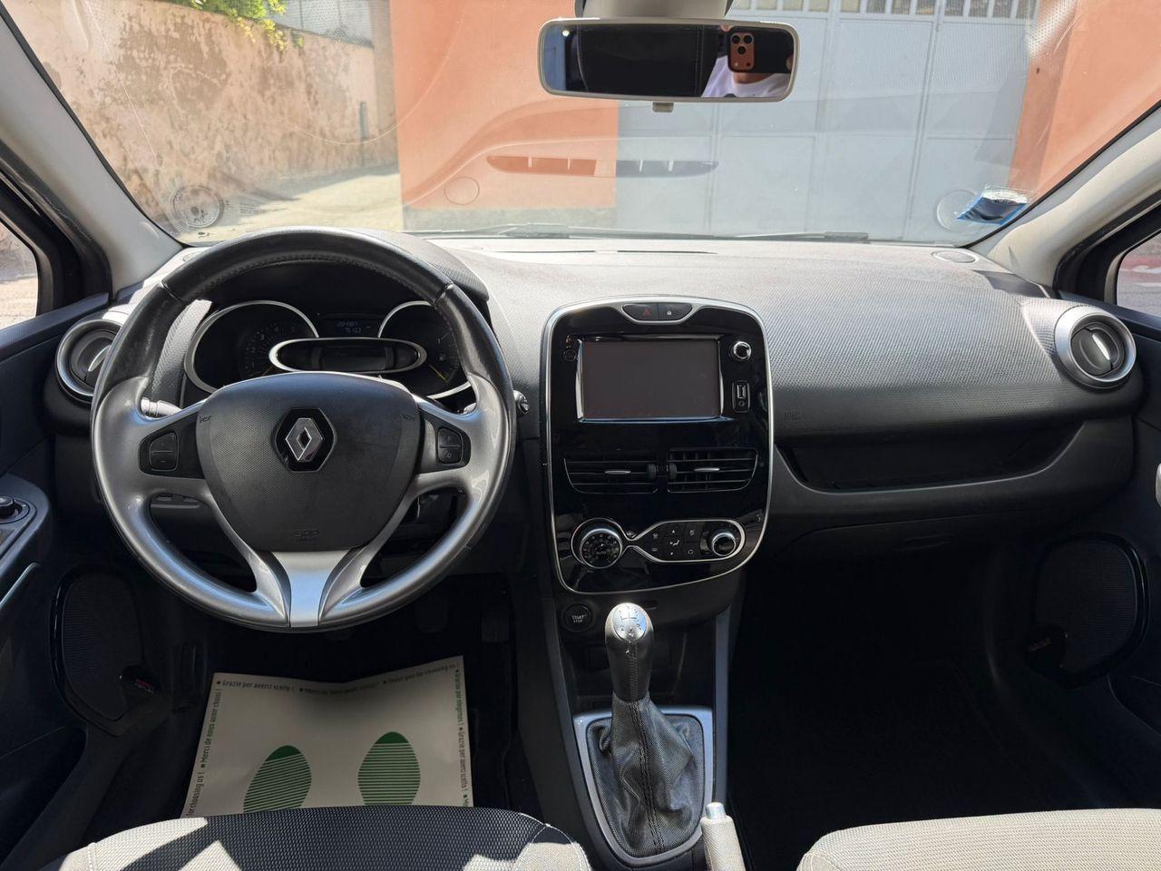 Renault Clio 2015 — photo 8