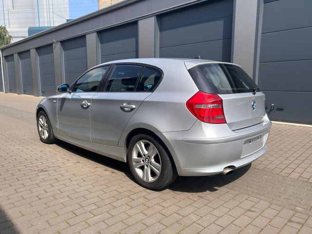 BMW 120 LEDER/NAVI/TEMPO/SHZ/STEUERKETTE NEU