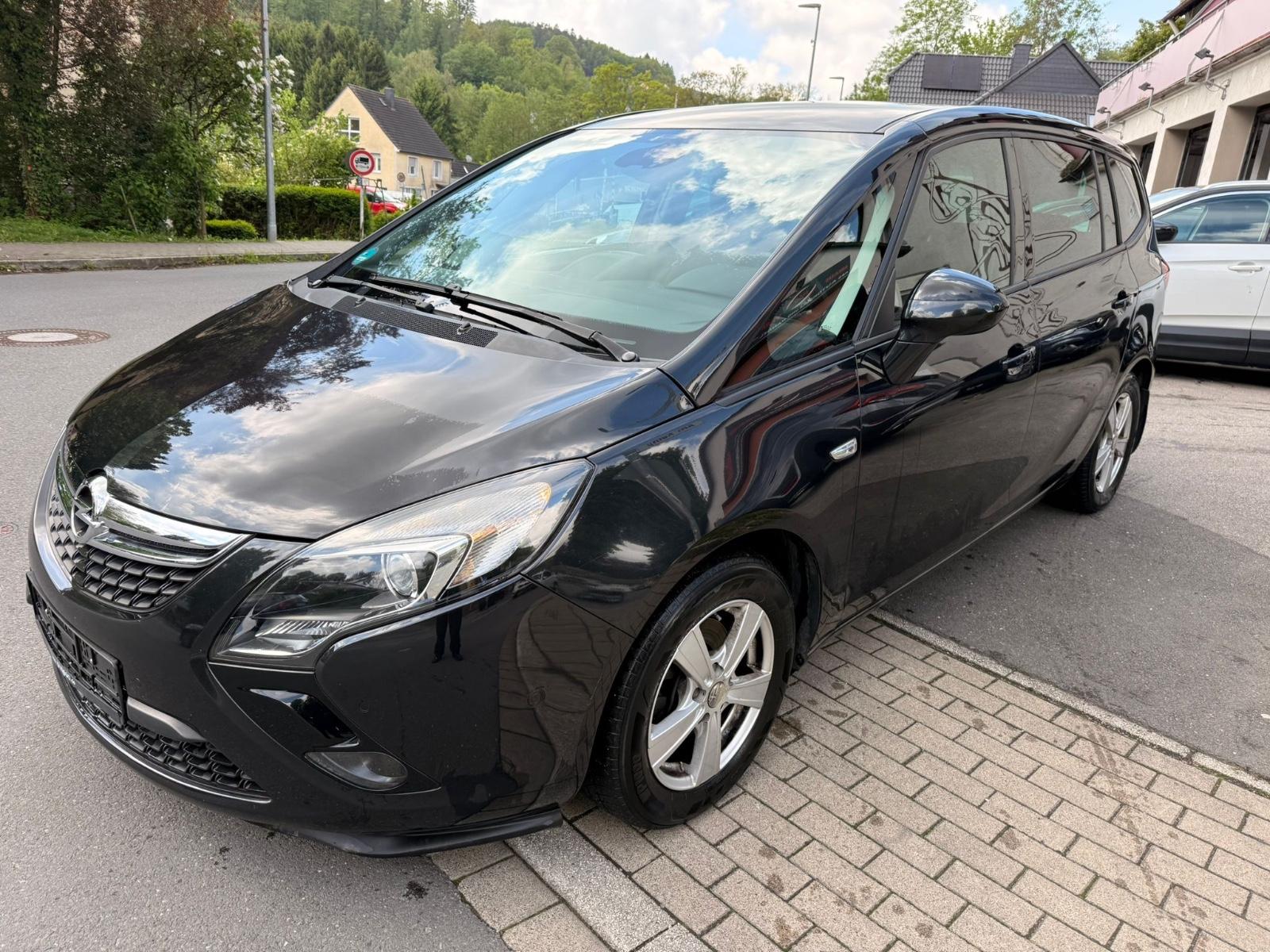 Opel Zafira C Tourer Edition Navi,R.K,1.Ha.PDC,7 Sitz