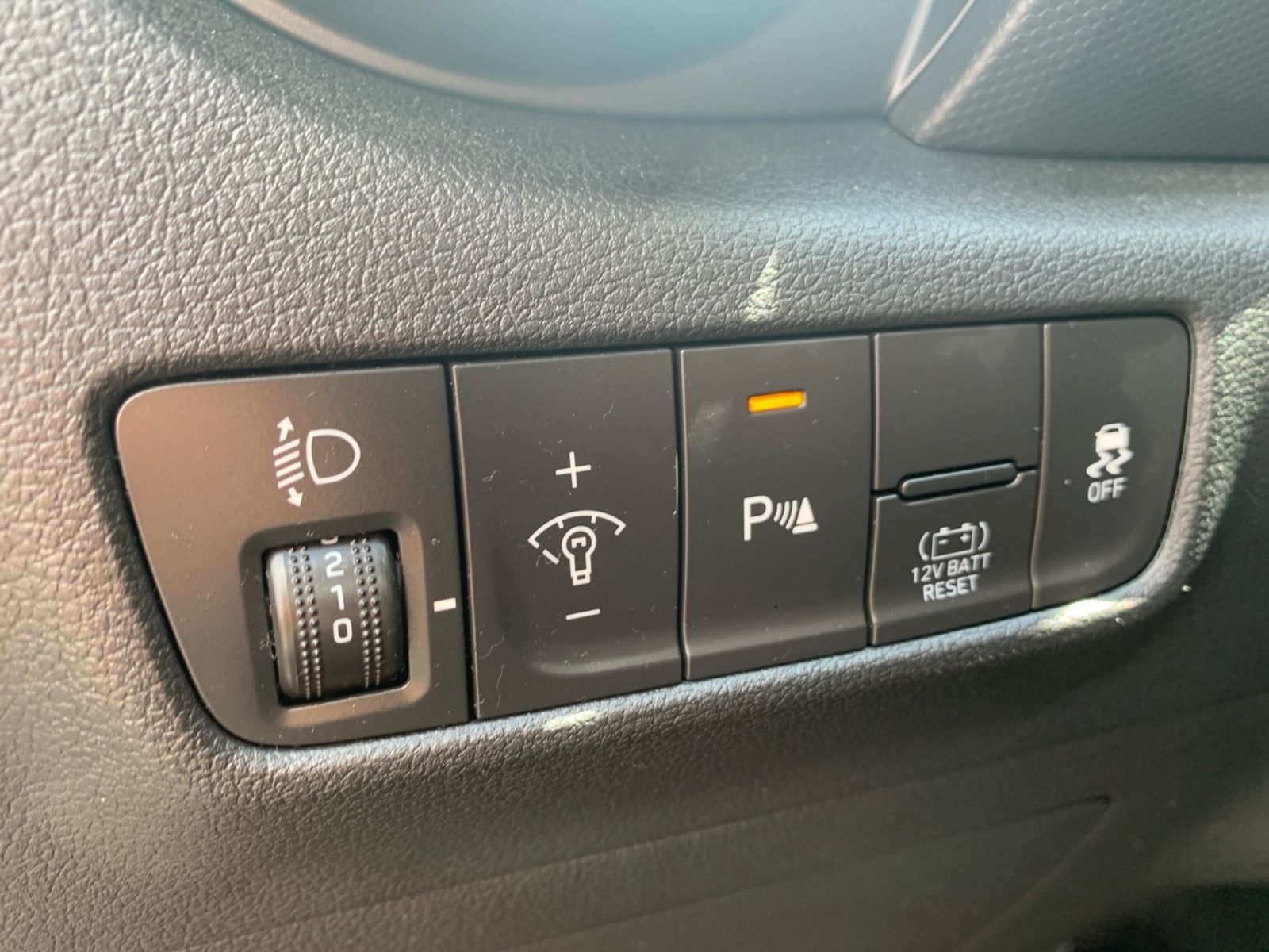 Fahrzeugabbildung Hyundai KONA 1.6 GDI Trend Hybrid Navi
