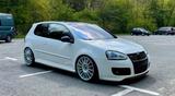 Volkswagen Golf GTI Edition 30  - Volkswagen Golf: GTI Edition 30