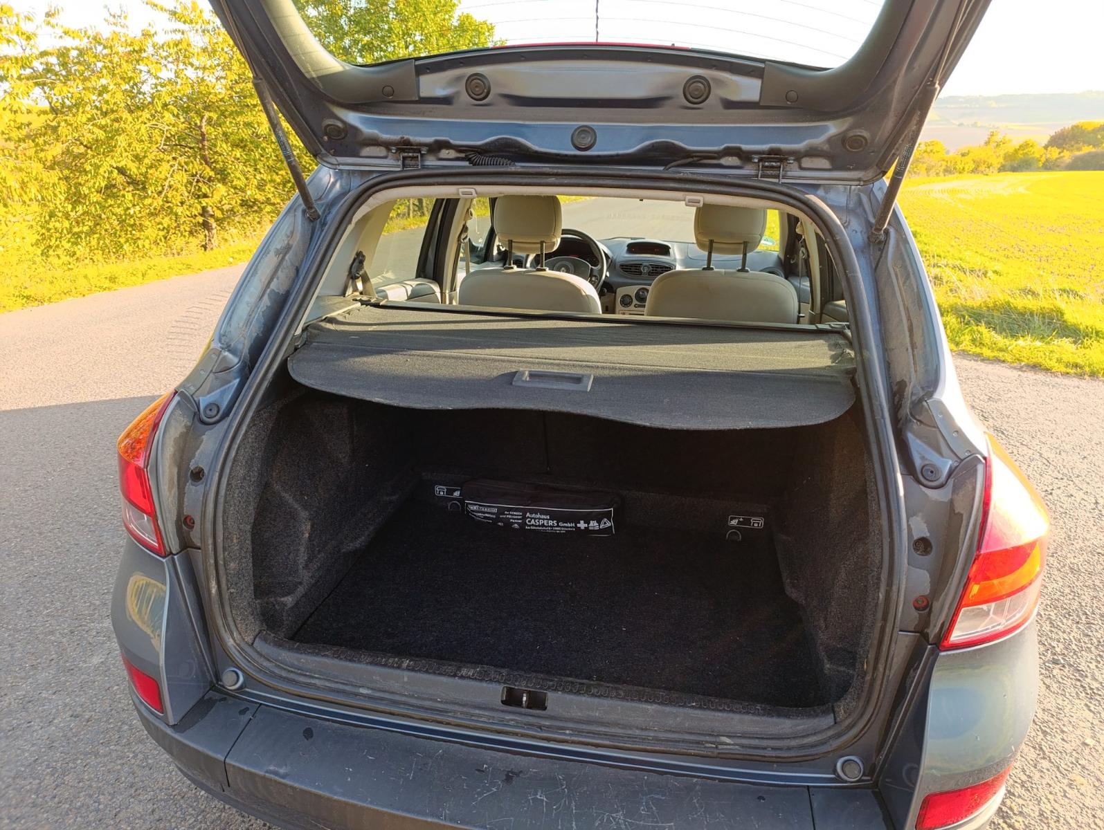 Renault Clio 2009 — photo 10