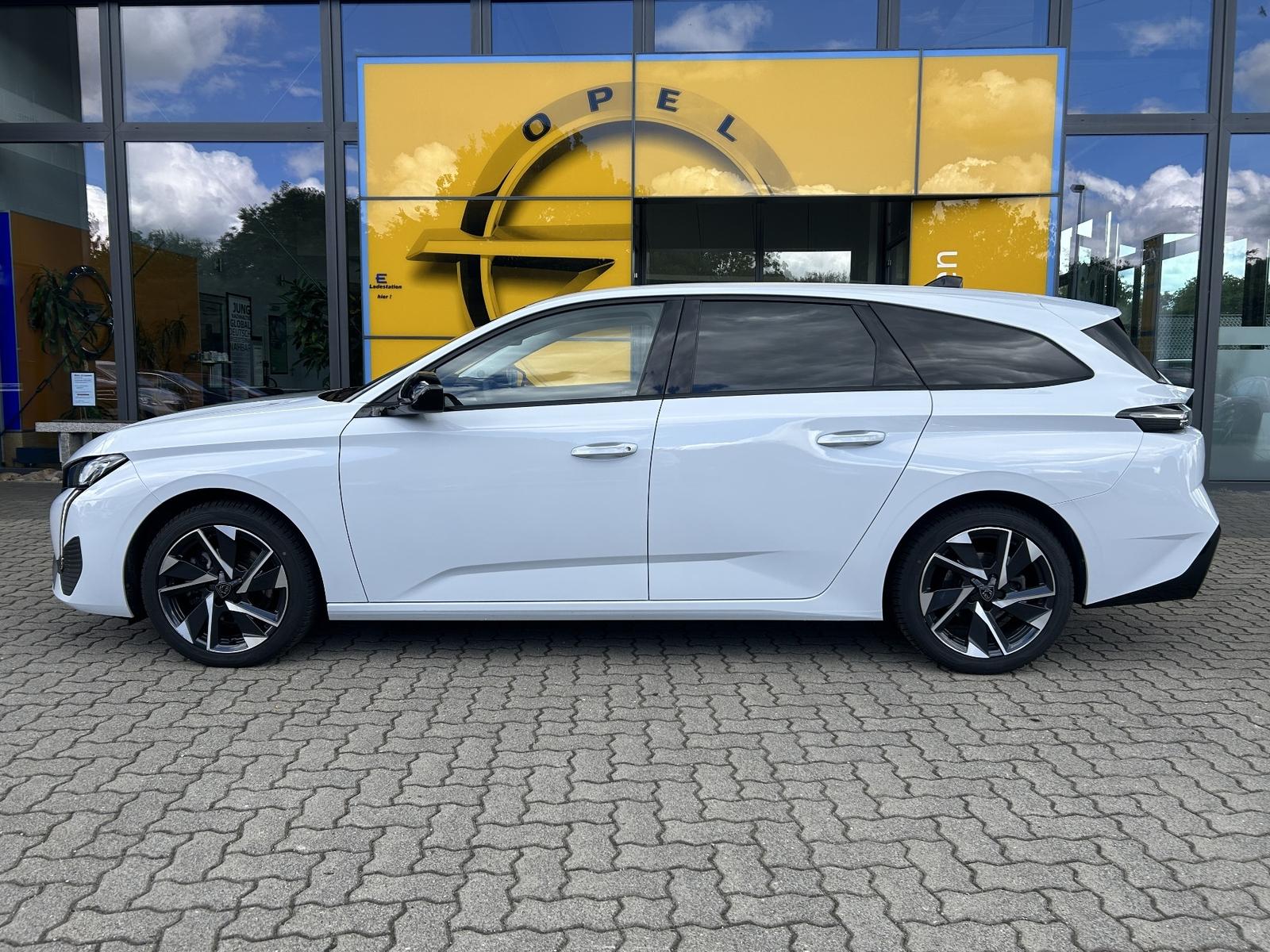 Peugeot 308 SW Allure Navi LED Shz Massage 360° PDC ACC