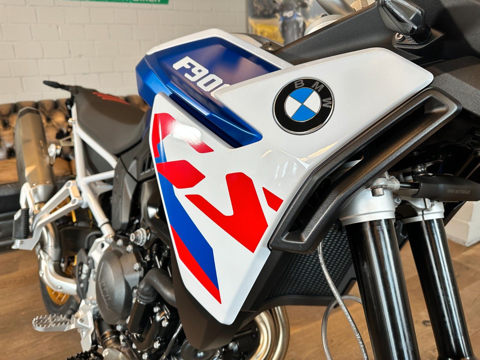 Fahrzeugabbildung BMW F900GS - Sofort verfügbar!