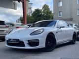 Porsche Panamera 4 GTS*SCHIEBEDACH*KAMERA*CARBON*LEDER - Porsche Gebrauchtwagen in Recklinghausen