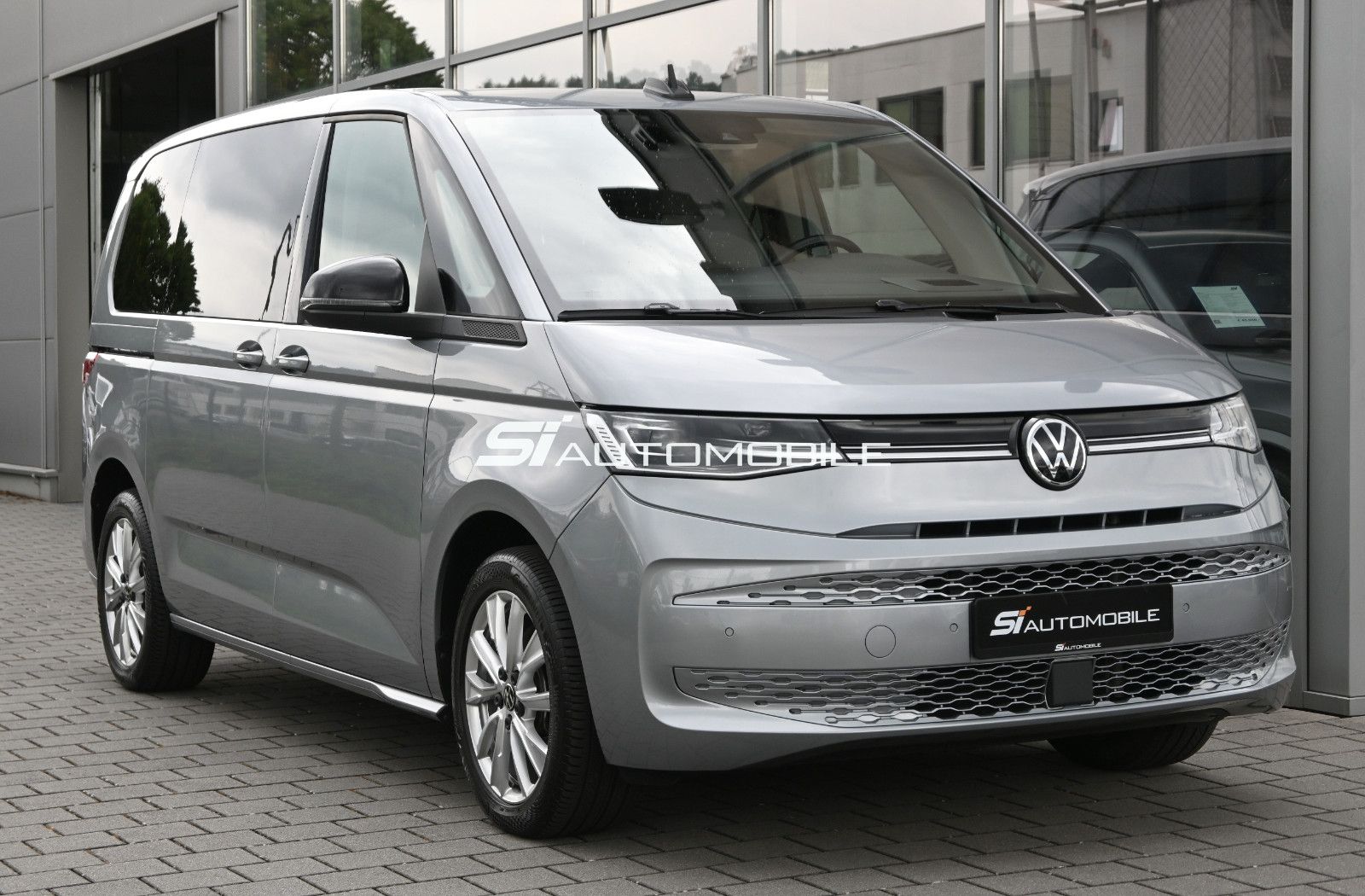Fahrzeugabbildung Volkswagen T7 Multivan 2.0 TSI DSG °ACC°AHK°HUD°PANO°STHZG°