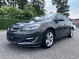 Opel Astra J Lim. 5-trg. 150 Jahre Opel - Opel Astra mit Benzin-Antrieb: Jahre 150