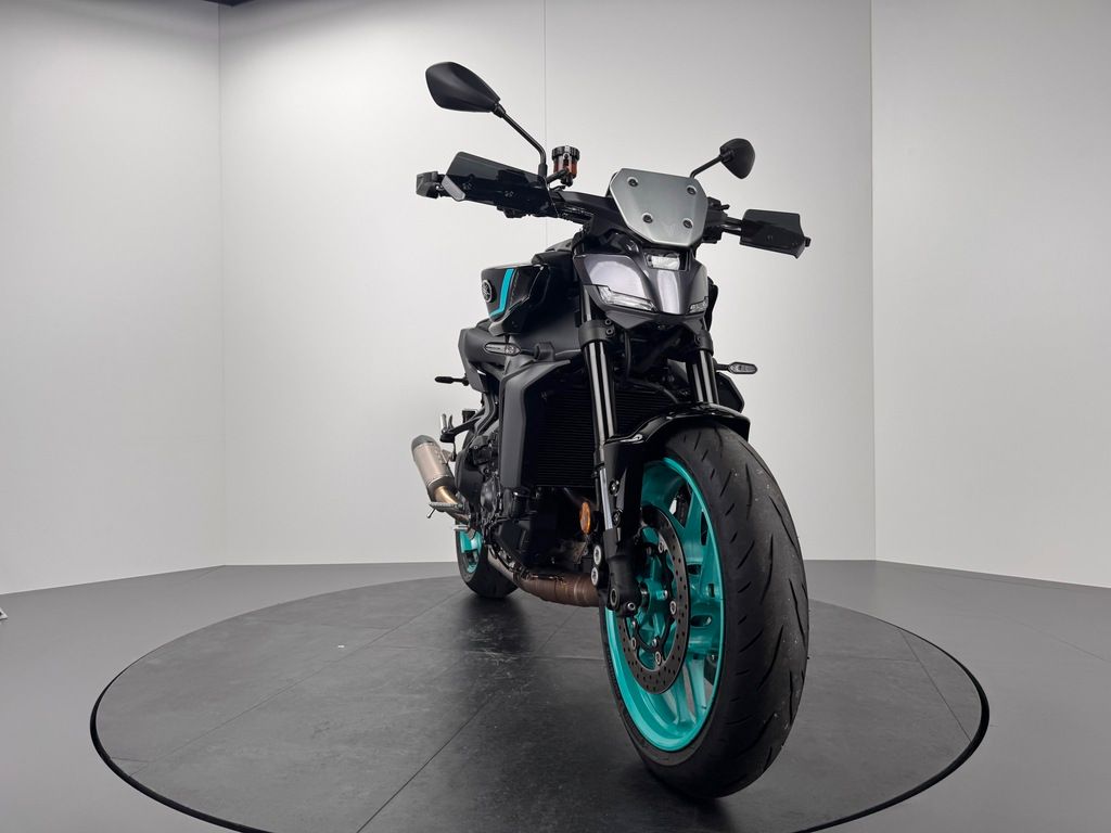 Fahrzeugabbildung Yamaha MT-09 *AKRAPOVIC *NEUWERTIG