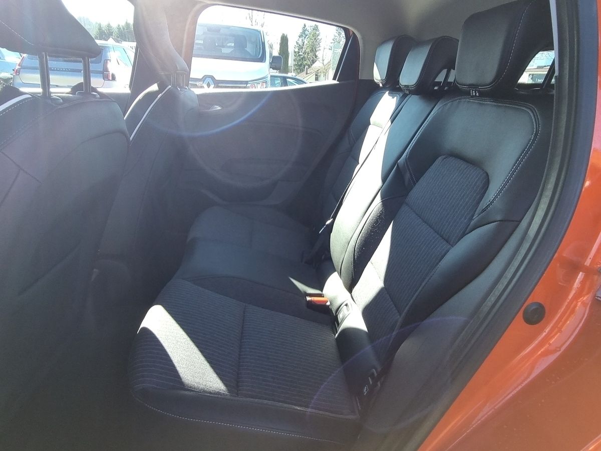 Fahrzeugabbildung Renault Clio INTENS TCe 90