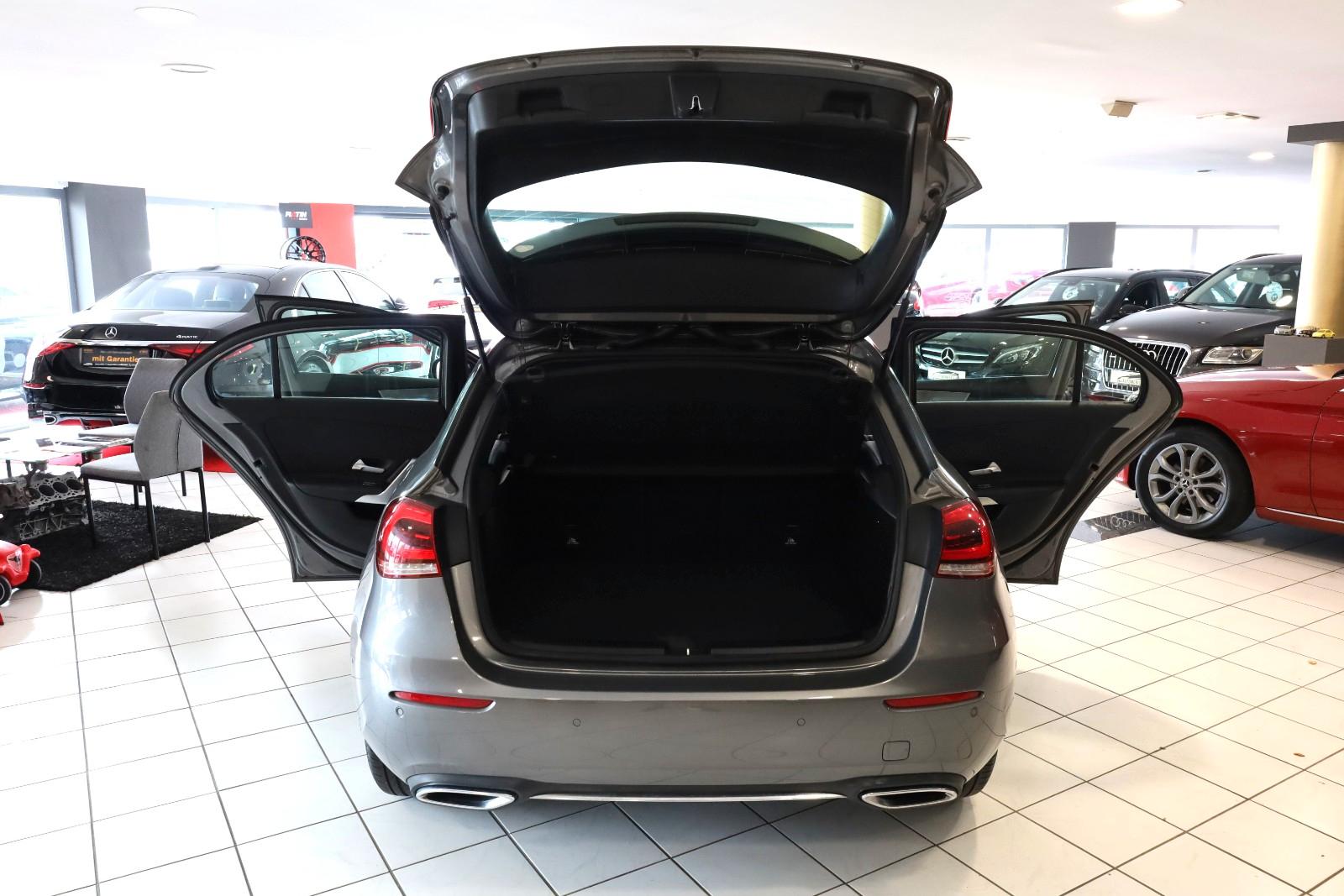 Mercedes-Benz A 250e Sportpaket,LED,Navi,MBUX,Temp,PDC,SHA,F1