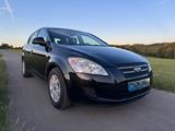 Kia cee'd / Ceed 1.4 CVVT | 8-fach bereift - Kia aus 2009: Cee D