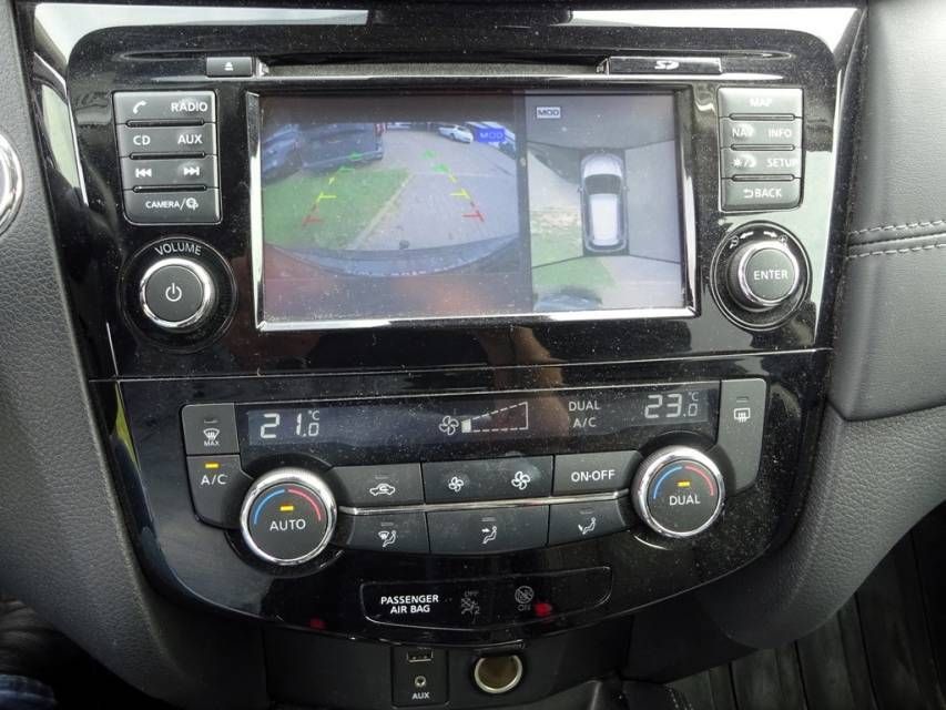 Fahrzeugabbildung Nissan X-Trail 2,0 dCi  Automatik  Tekna 4*4 AHK