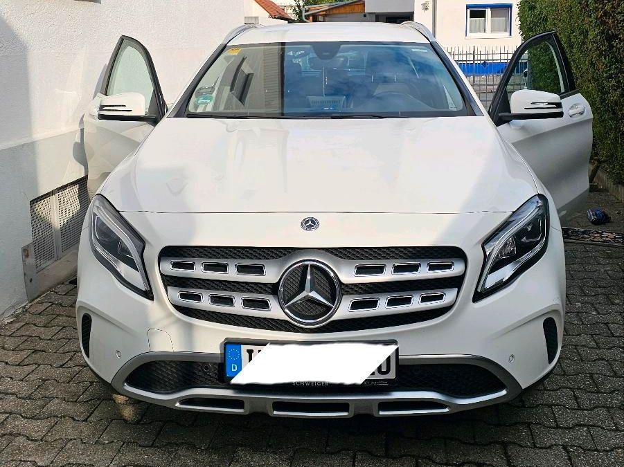 Image of Mercedes-Benz GLA 180
