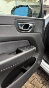 Volvo XC60 D4 R Design Geartronic R Design - Volvo XC60 in Mönchengladbach