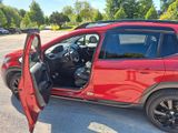 Peugeot Top gepflegter Peugeot 2008 Allure BlueHDi 120 - Peugeot 2008 mit Diesel-Antrieb: Limousine