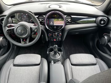 MINI Cooper S 5-Türer DAB LED RFK Navi Komfortzg.