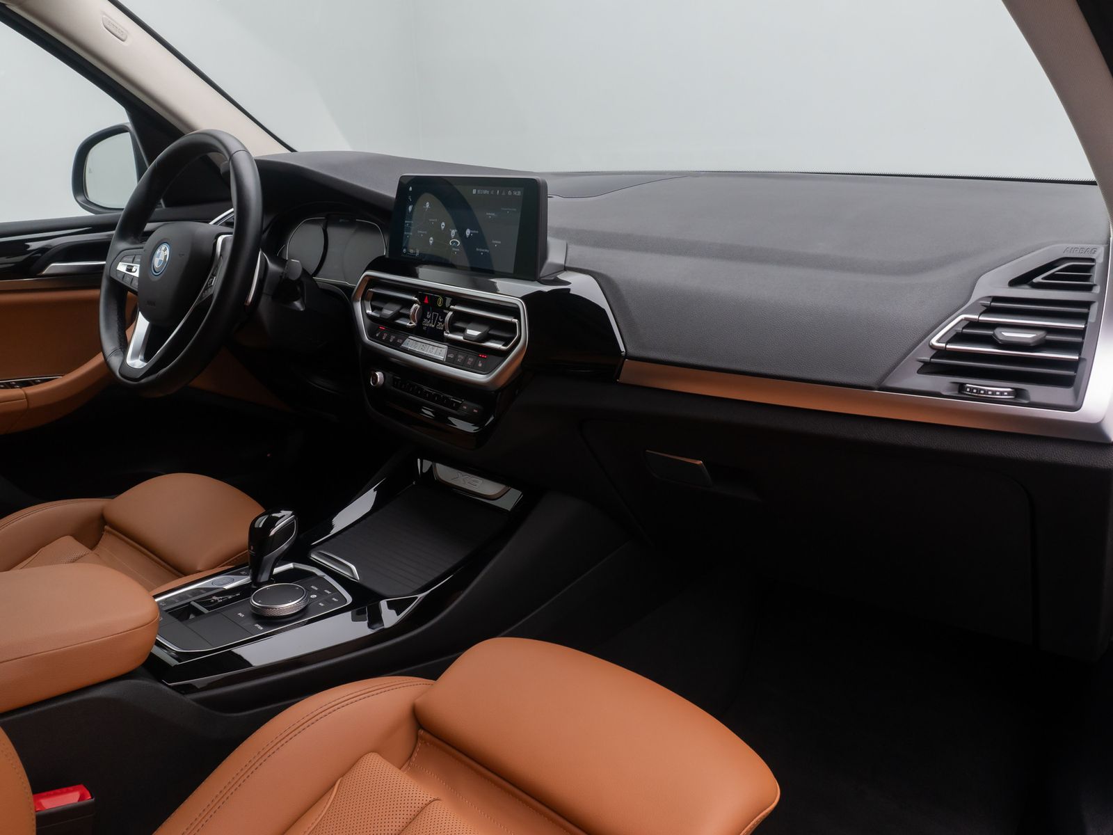 Fahrzeugabbildung BMW X3 xD30e Alarm HUD DAB Laser Kamera Sport Leder