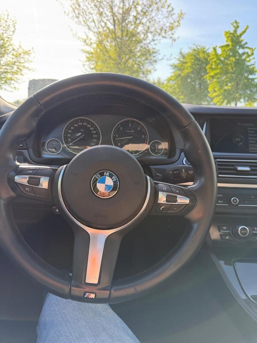 BMW 530 2014 — photo 11