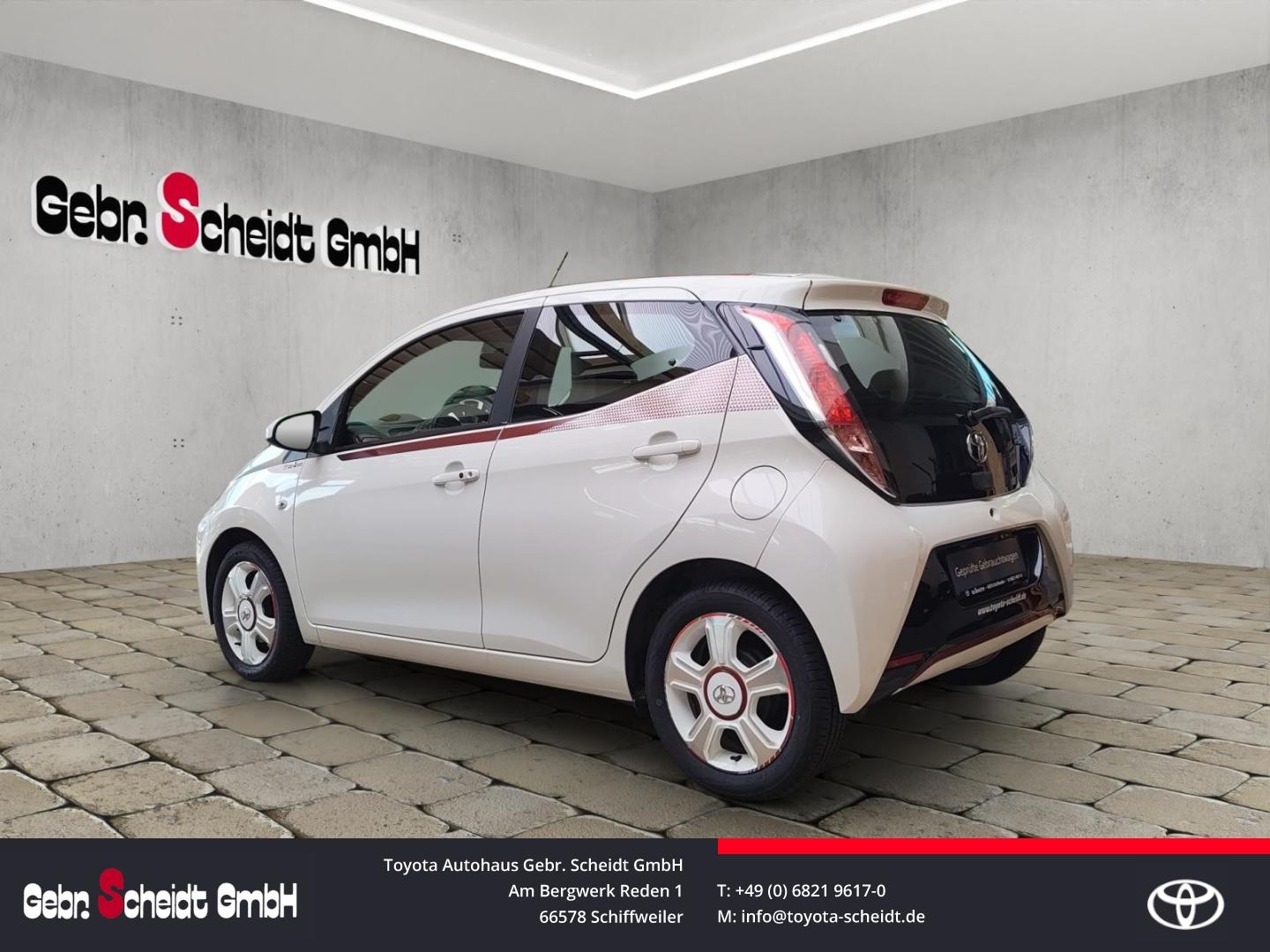 Toyota Aygo X-Pose Faltdach Rückfahrkamera Klimaanlage 