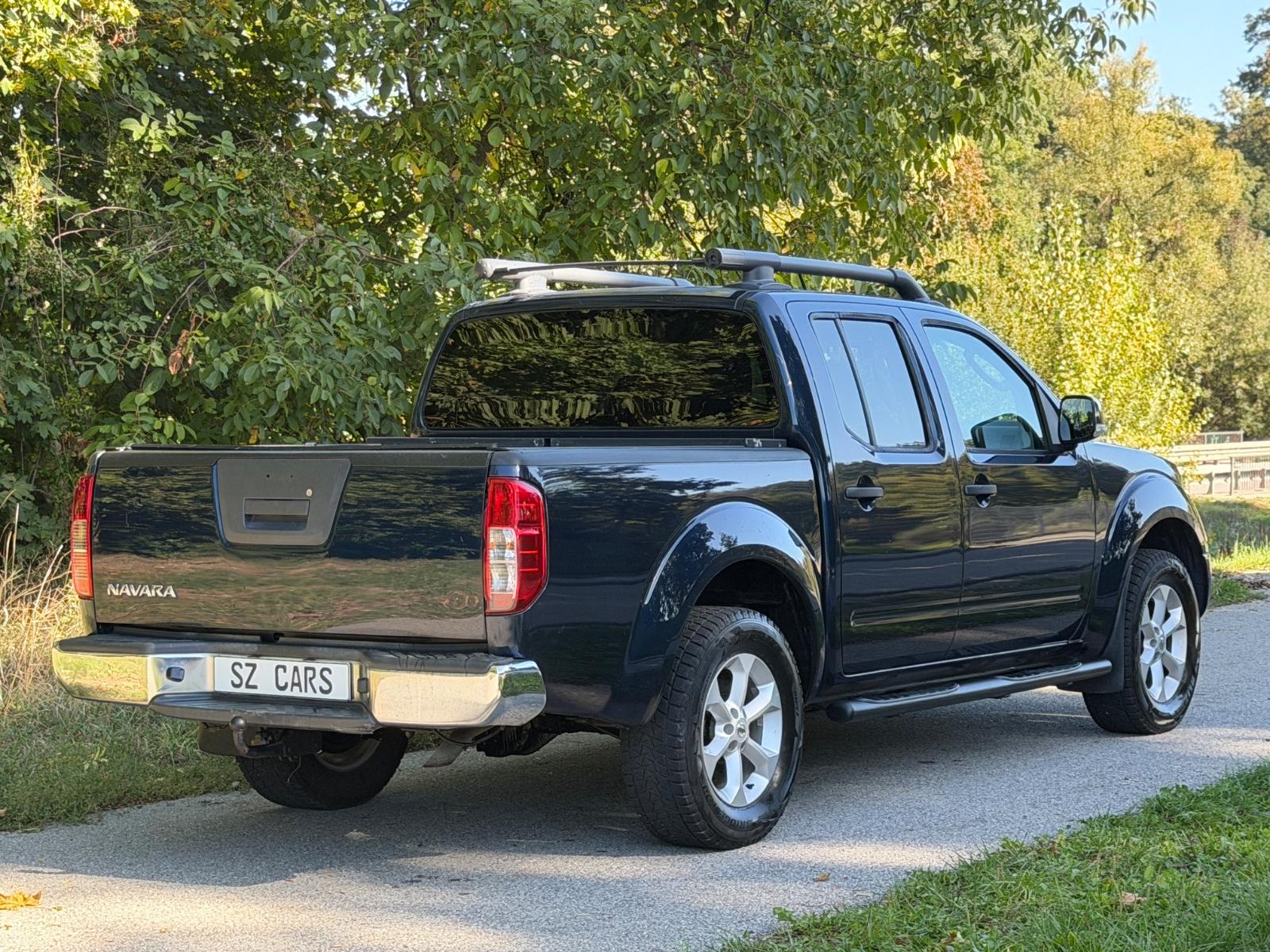 Nissan Navara D40 Double Cab 2.5 dCi 171 ch • BVA • 4x4 • Toit Ouvrant • Sièges chauffants