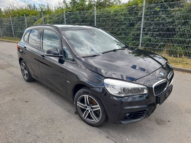 BMW 218 Active Tourer Sport Line LED/NAVI/SHZG