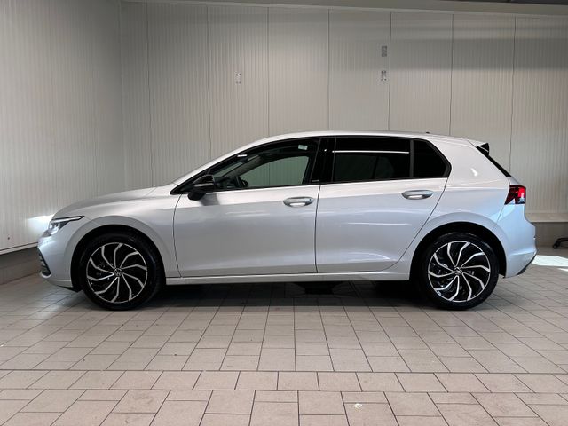Golf VIII Move 1.0 eTSI DSG LED PDC ACC SHZ