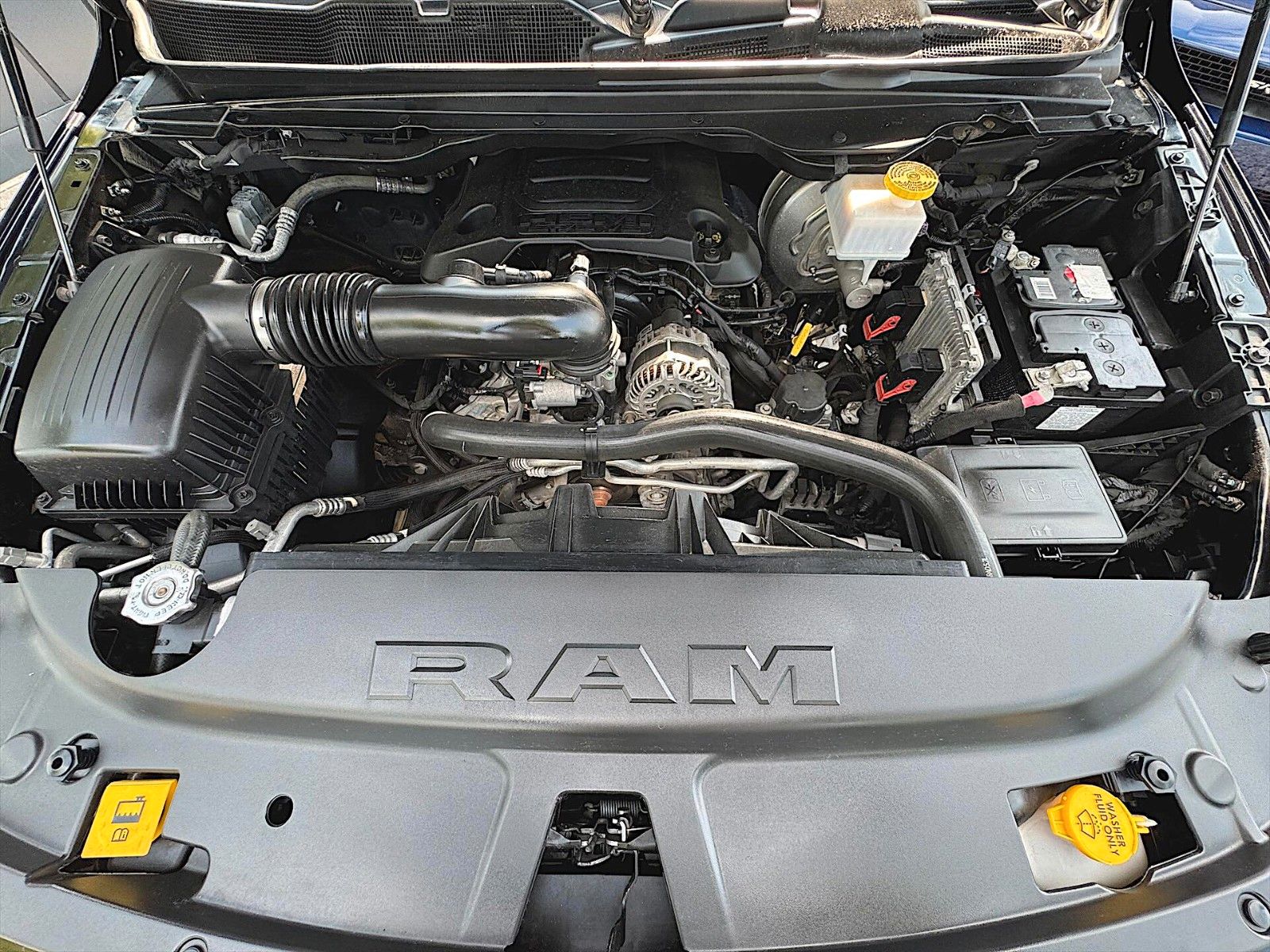 Fahrzeugabbildung Dodge RAM 5.7 V8 HEMI 4x4 LIMITED LONGHORN Edition LED