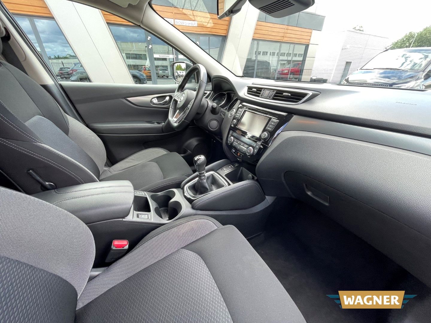 Fahrzeugabbildung Nissan Qashqai N-Connecta SHZ Tempomat 360°Kamera