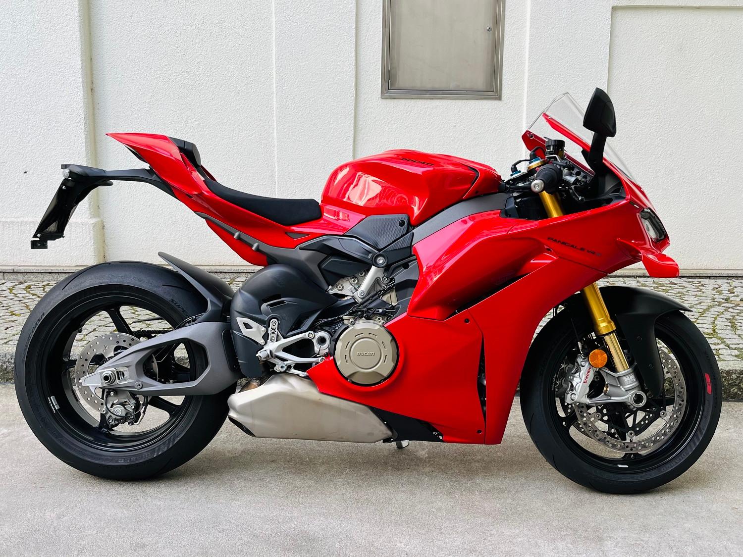Ducati Panigale V4S