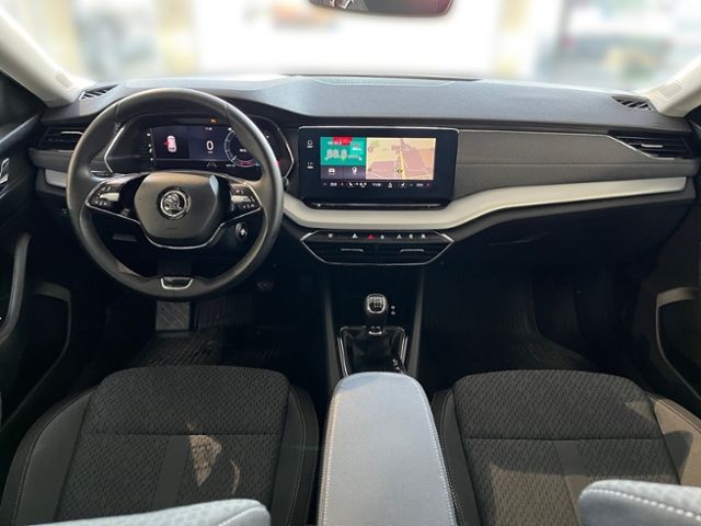 Fahrzeugabbildung SKODA Octavia Combi 1.5 TSI STYLE NAVI LED GRA KESSY