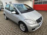Mercedes-Benz A 180 1.7/NAVI/KLIMA/SHZ/LMF/PDC/FREISPRECH - Mercedes-Benz A 180 in Lübeck