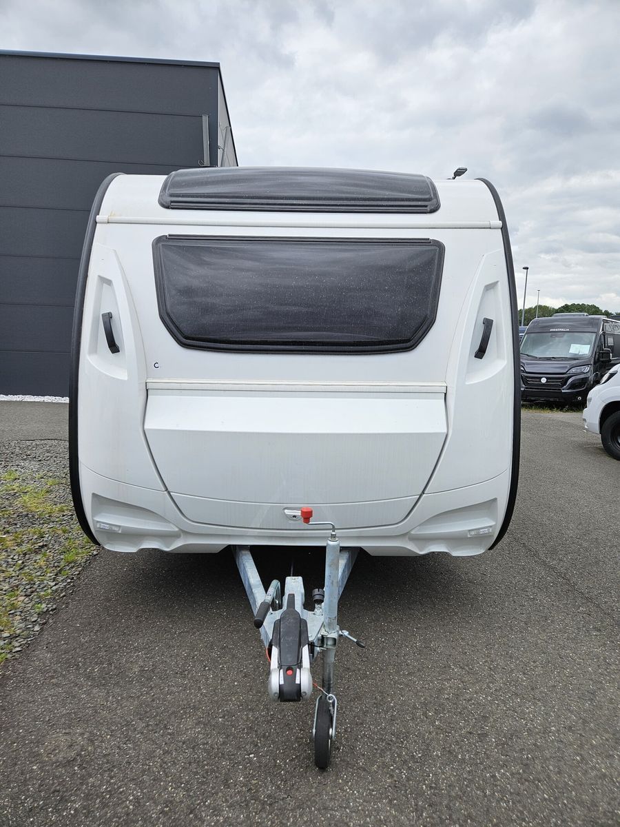 Fahrzeugabbildung Sterckeman Open Edition 522LJ 1800 kg; Truma C4, Trittstufe
